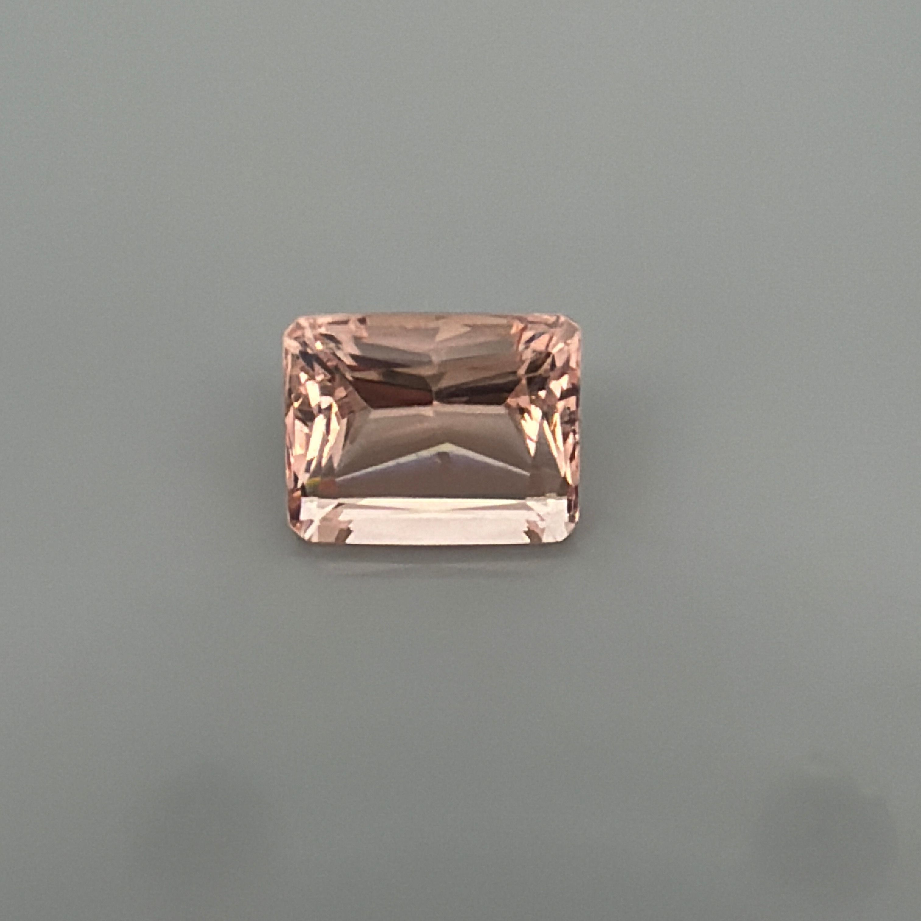 Morganit 5,02 ct, różowy, szlif ośmiokątny