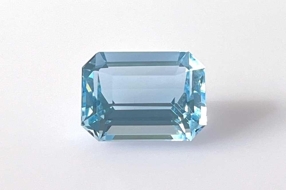 AQUAMARINE FACETED 7.37ct BLUE BLUE SI MOZAMBIQUE NONE