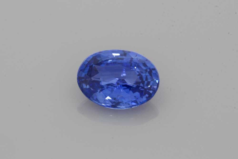 Szafir 2,02 ct, niebieski, szlif owalny