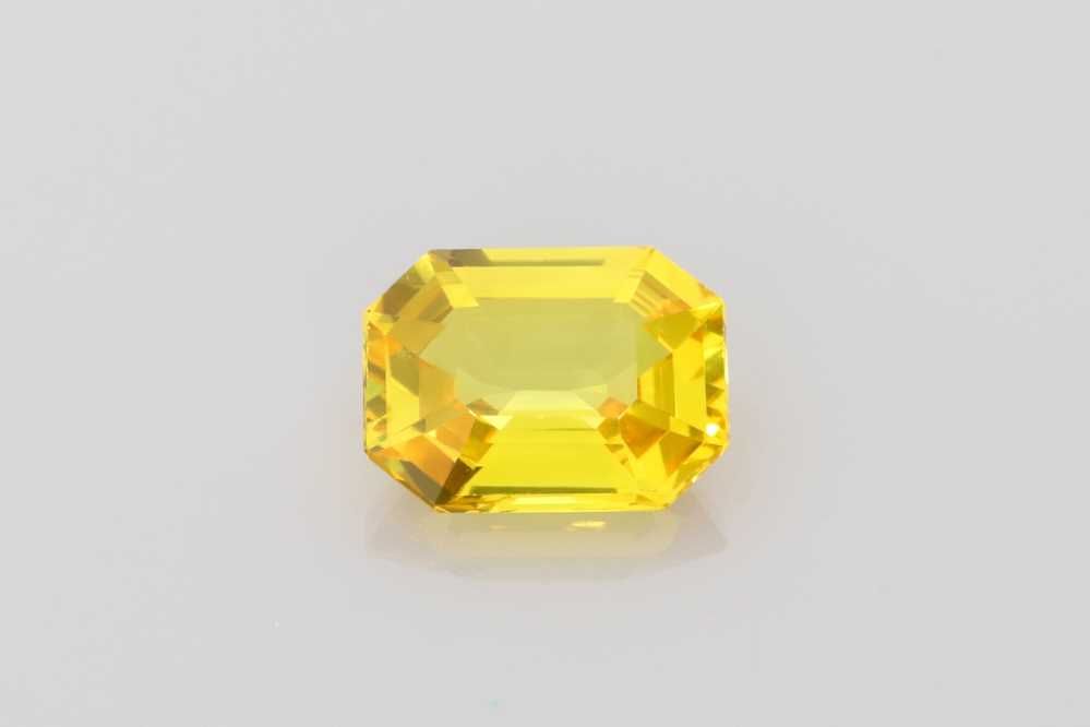 2.38 ct Sapphire