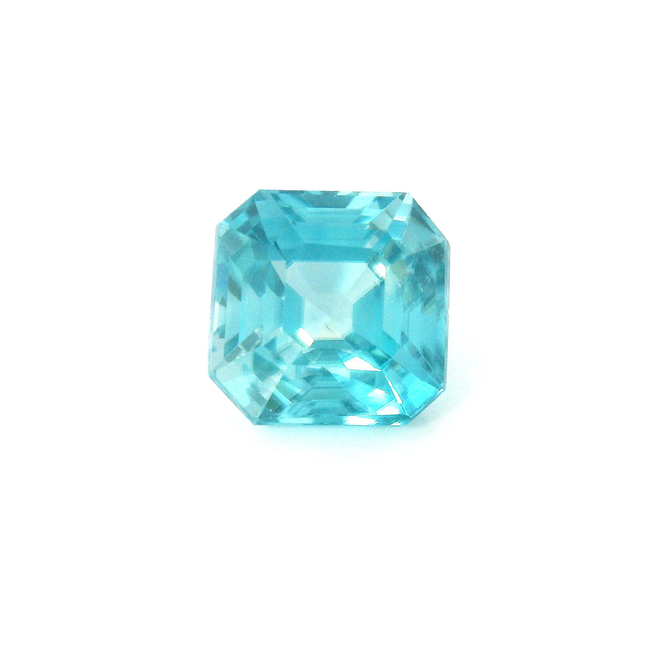 Cyrkon 5,78 ct, niebieski, szlif ośmiokątny