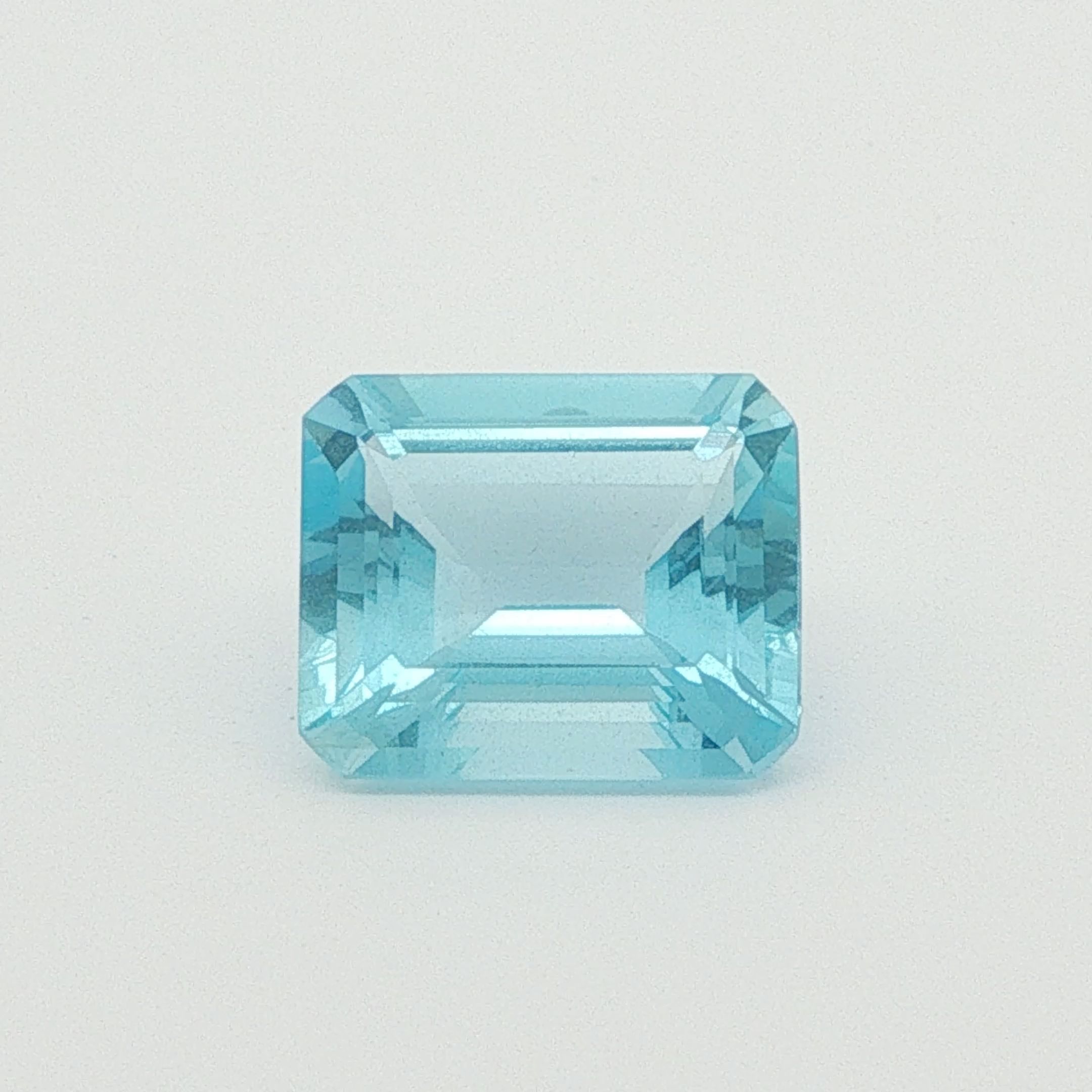 5.29 ct Octagonal aquamarine