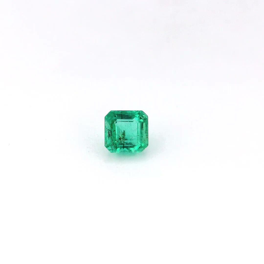 0.85 ct Emerald