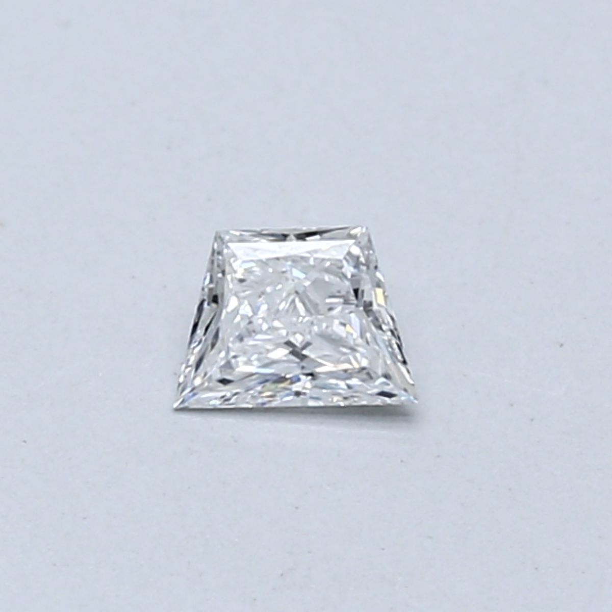 0.17ct TRAPEZOID Diamond