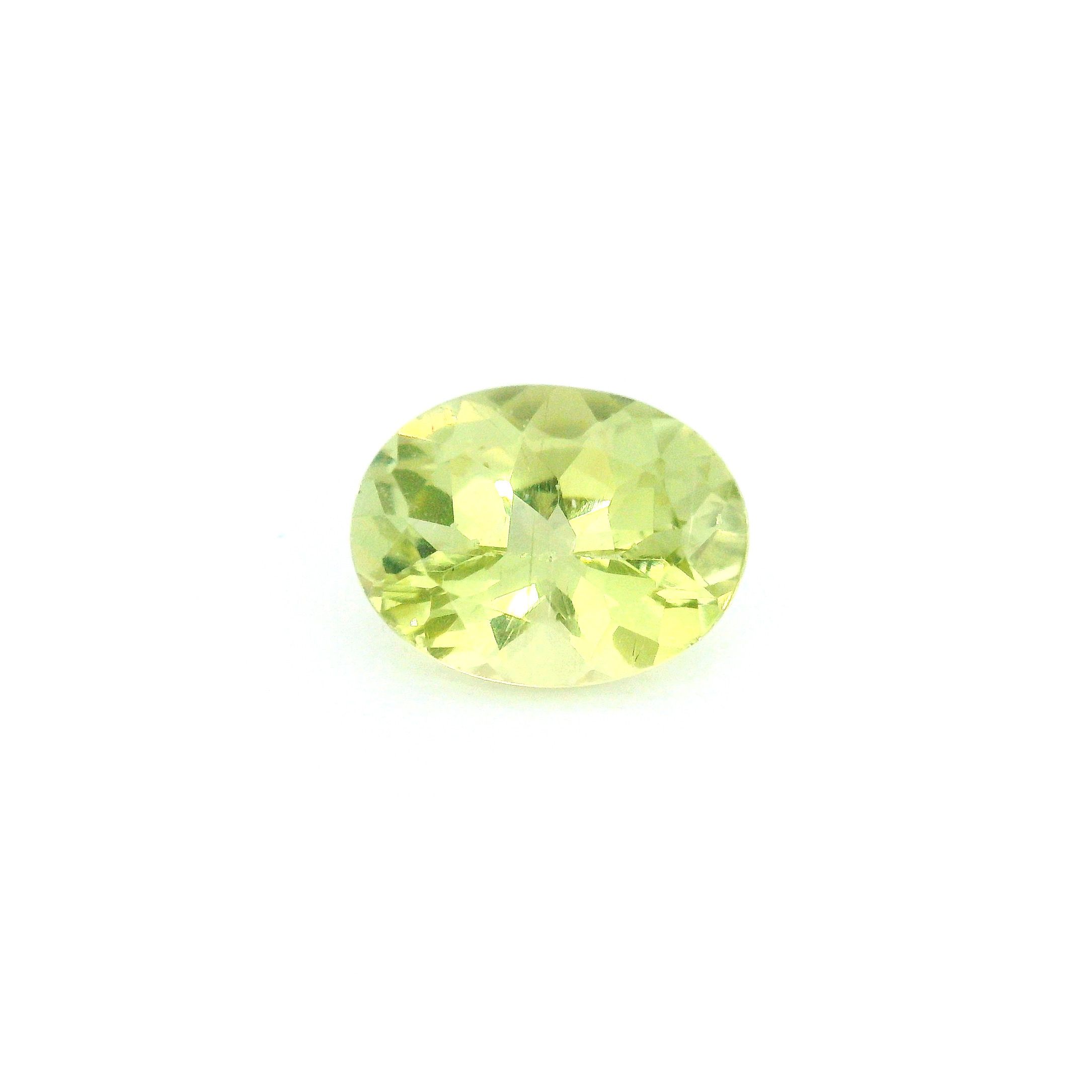 Apatyt 1,94 ct, zielony, szlif owalny
