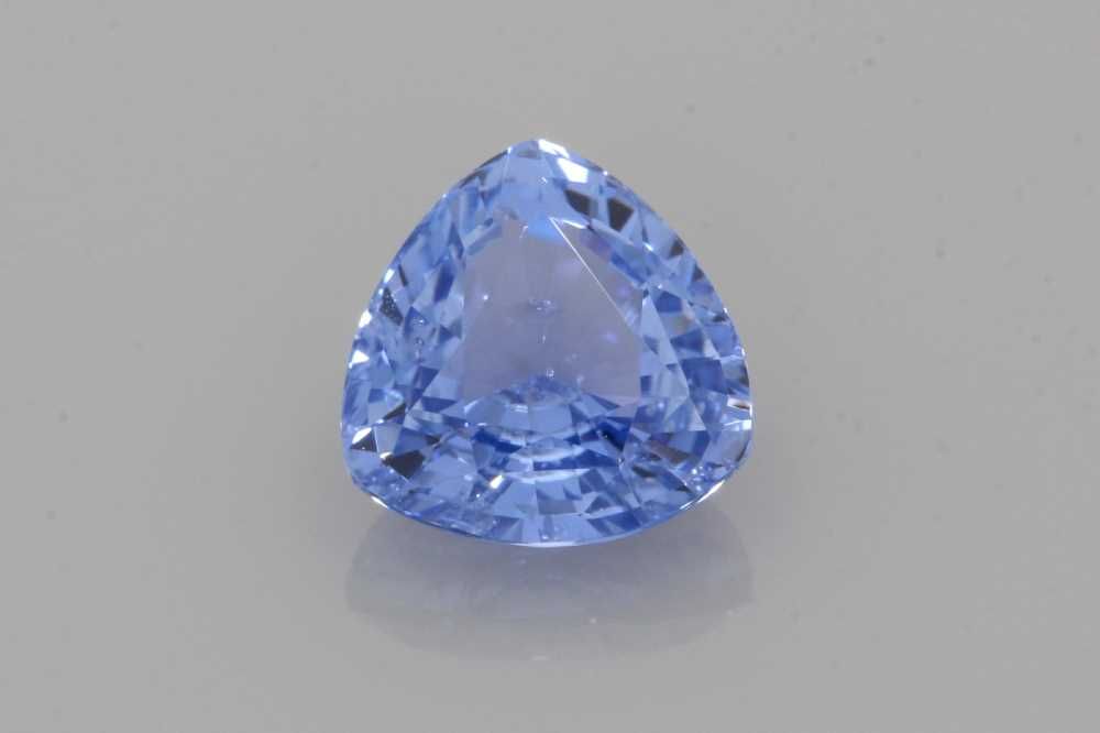 SAPPHIRE FACETED 2.24ct BLUE Very Light BLUE SI SRILANKA HEATED