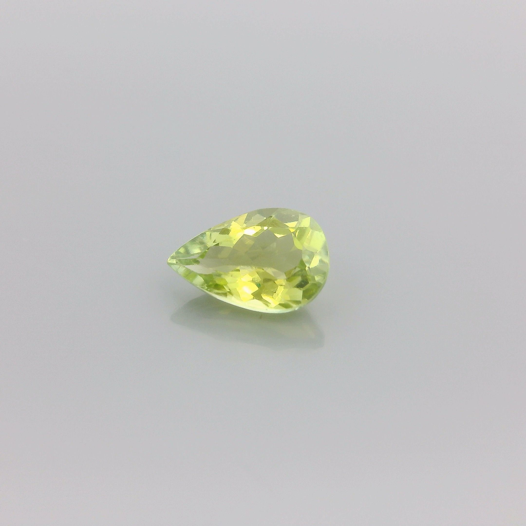 Turmalin 1,34 ct, zielony, szlif gruszka