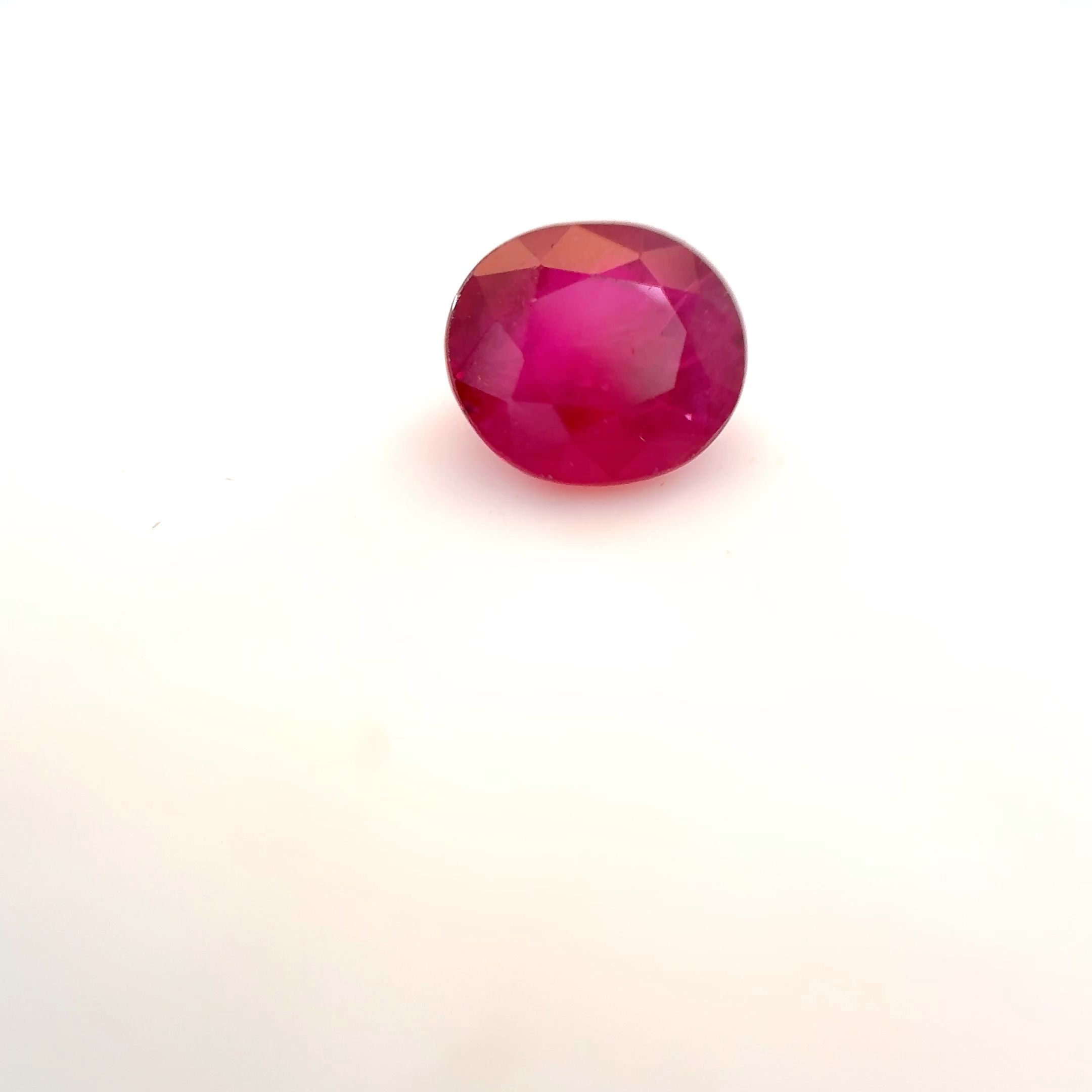 Rubin 1,11 ct, czerwony, szlif owalny