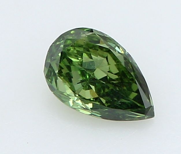 0.19 CT Fancy Vivid Green PEAR