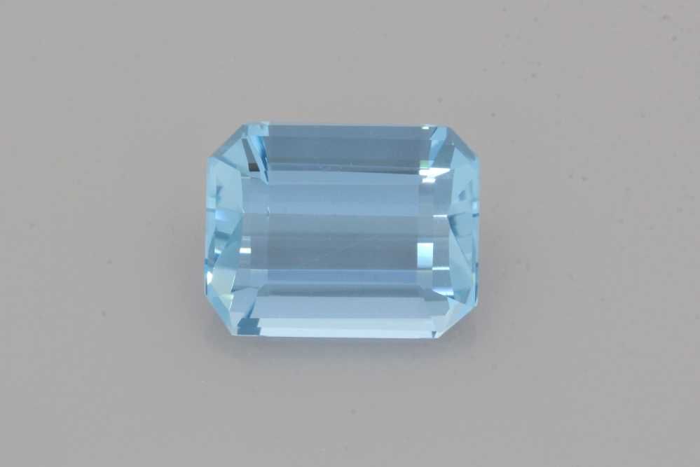 AQUAMARINE FACETED 3.13ct BLUE Vivid BLUE SI MOZAMBIQUE NONE