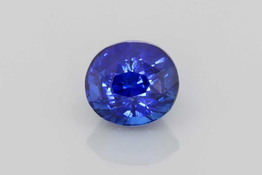 Szafir 2,24 ct, niebieski, szlif owalny