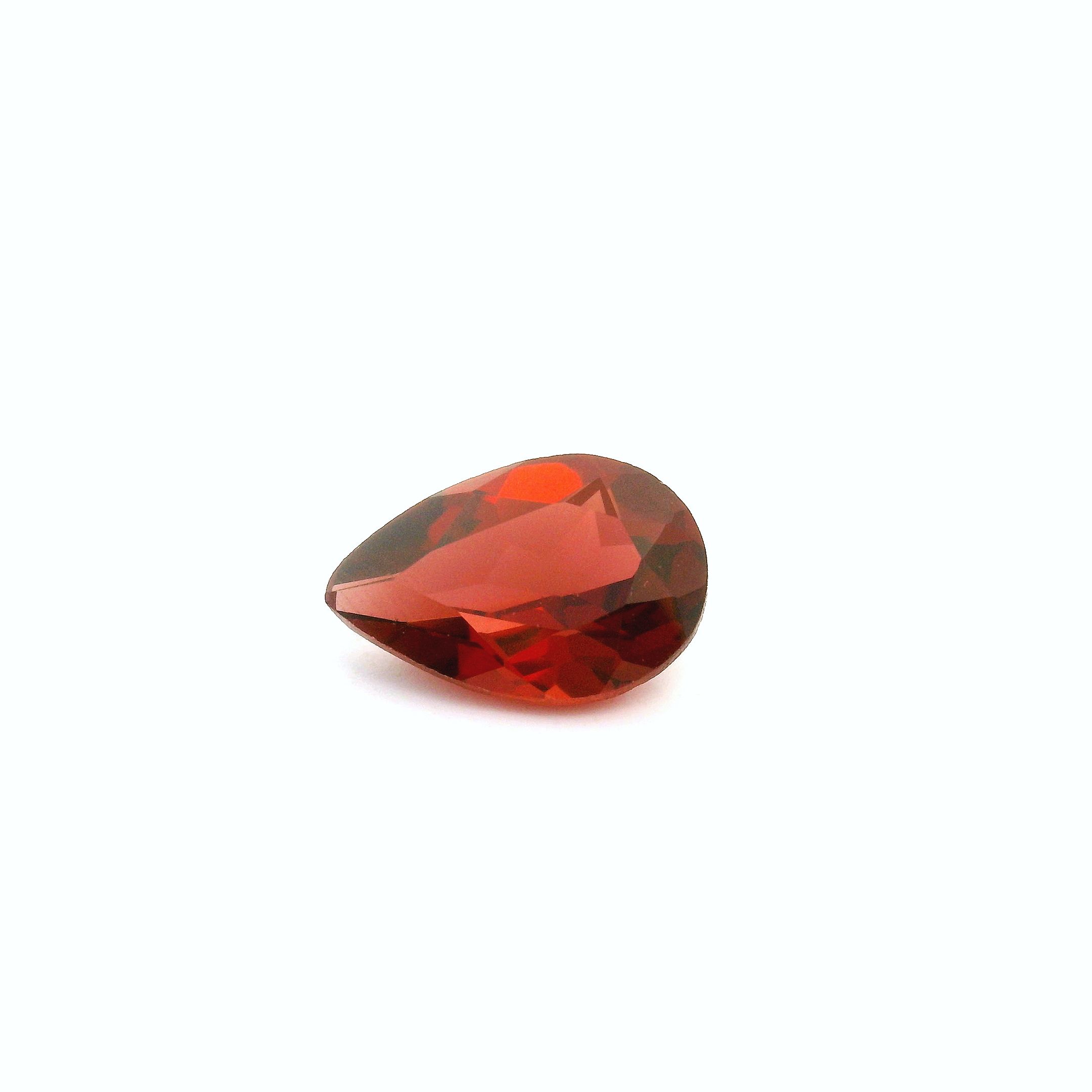 Granat 1,07 ct, czerwony, szlif gruszka
