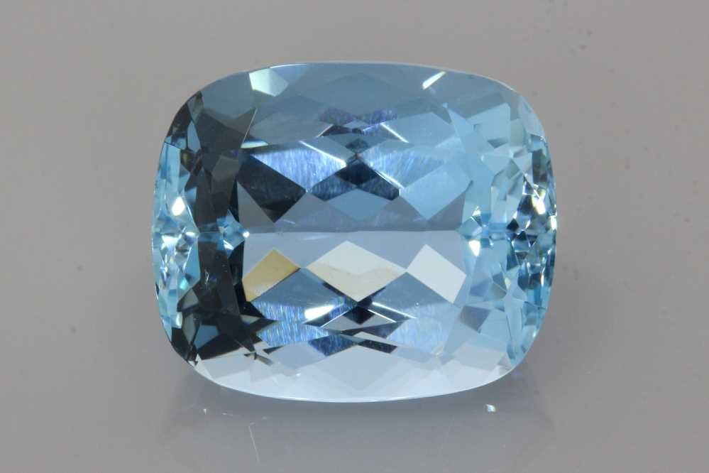 AQUAMARINE FACETED 5.53ct BLUE Vivid BLUE SI MOZAMBIQUE NONE