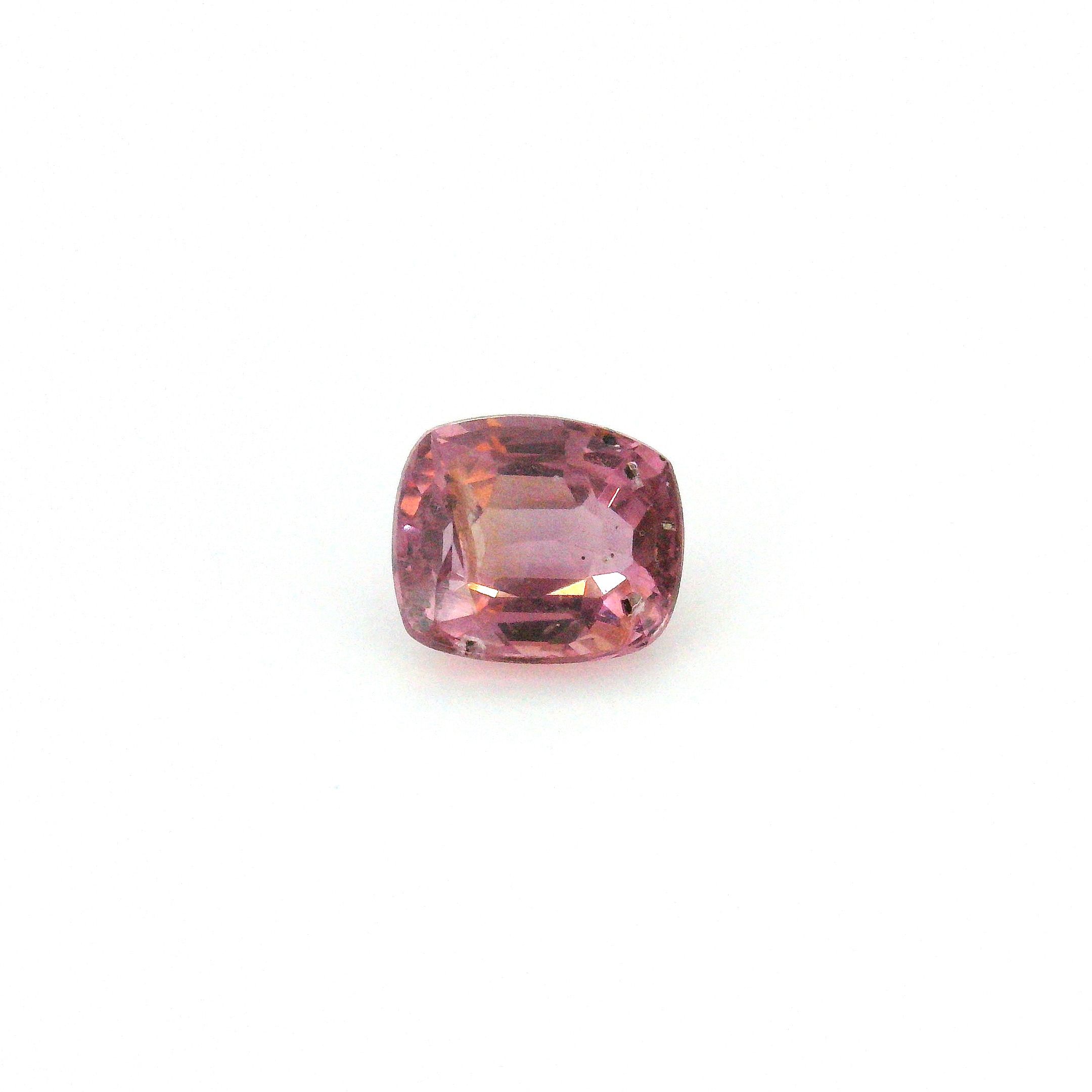 Spinel 1,45 ct, różowy, szlif cushion