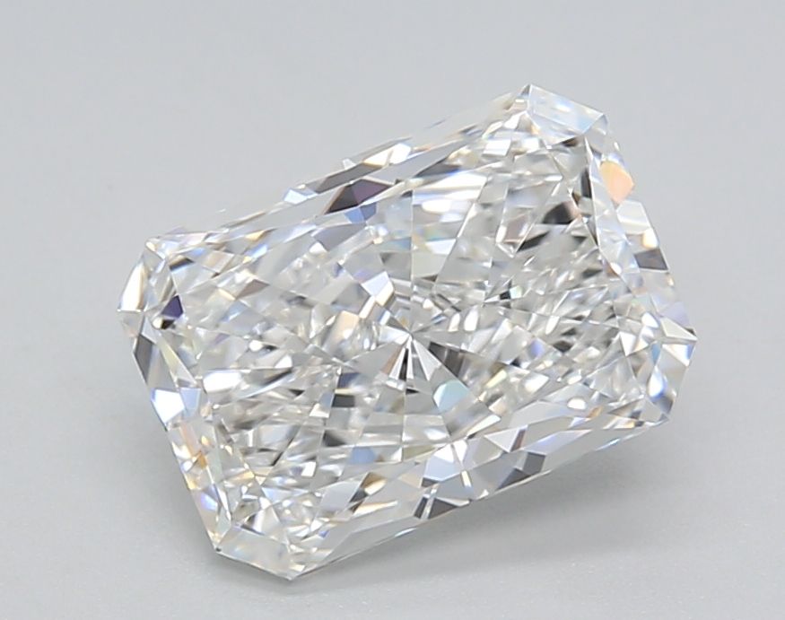 2-carat radiant diamond with E color, null cut, and VVS2 clarity.
