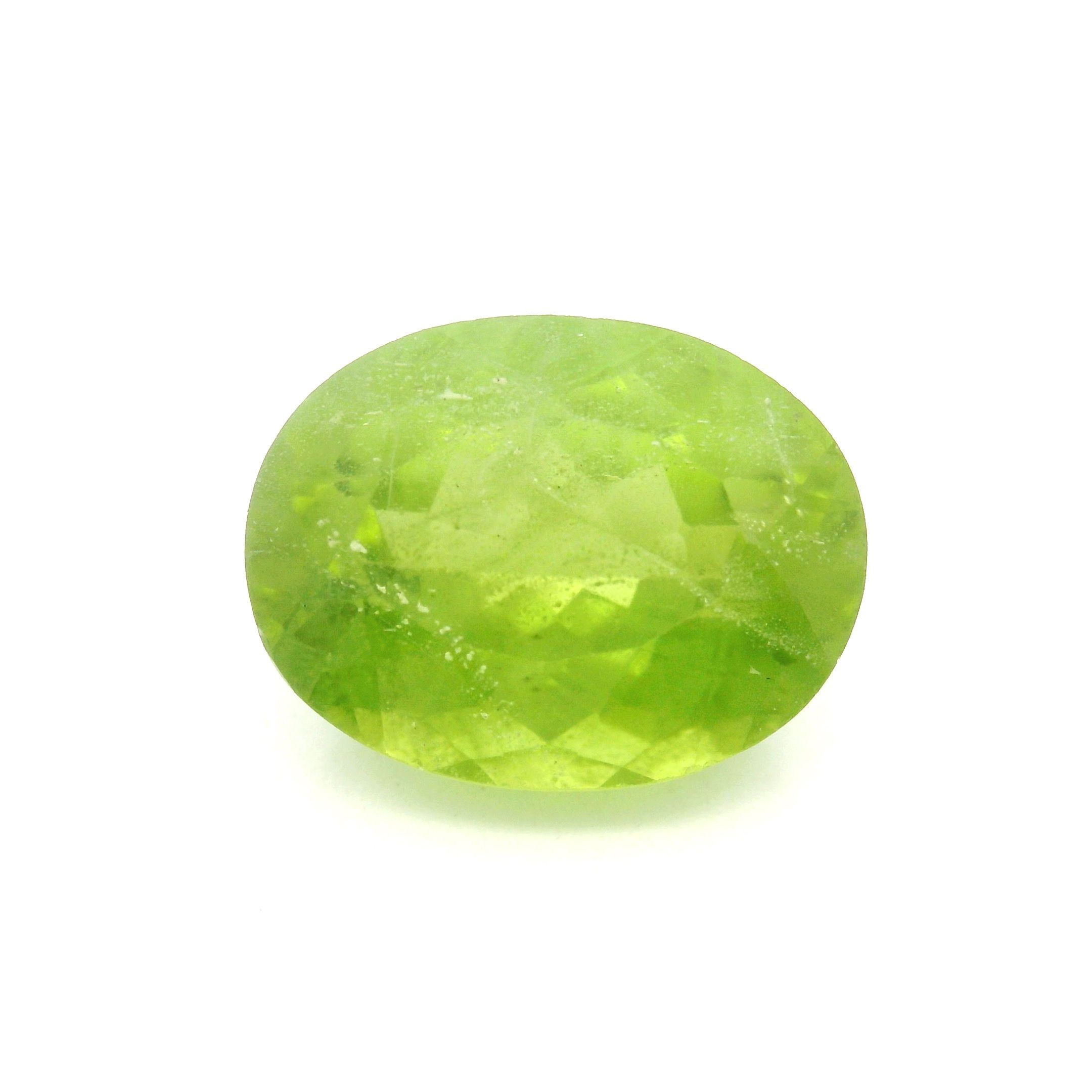 Perydot 7,98 ct, zielony, szlif owalny