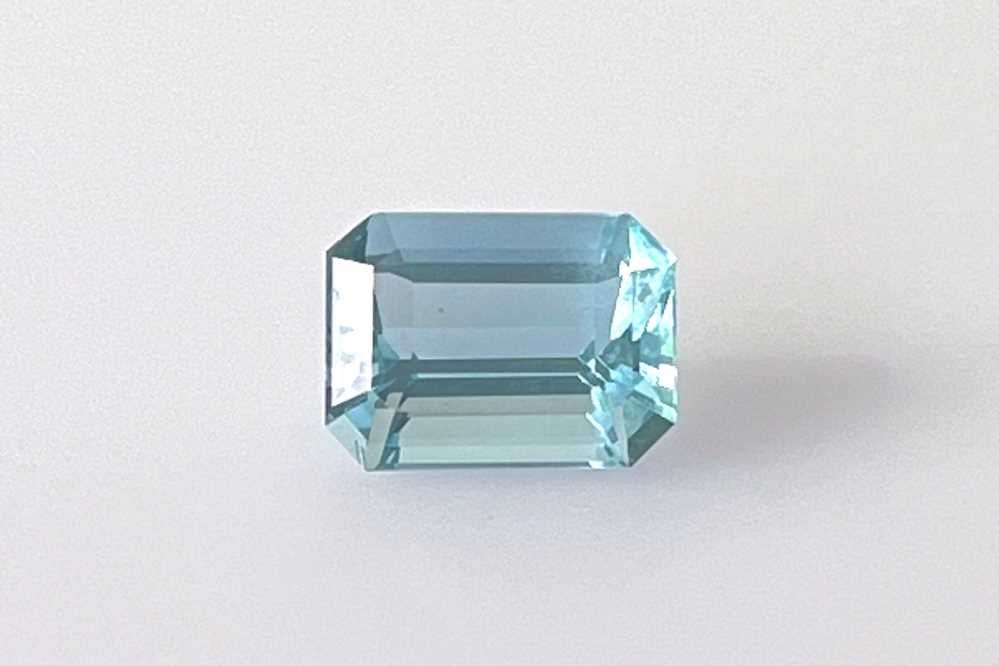 AQUAMARINE FACETED 2.05ct BLUE BLUE SI MOZAMBIQUE NONE