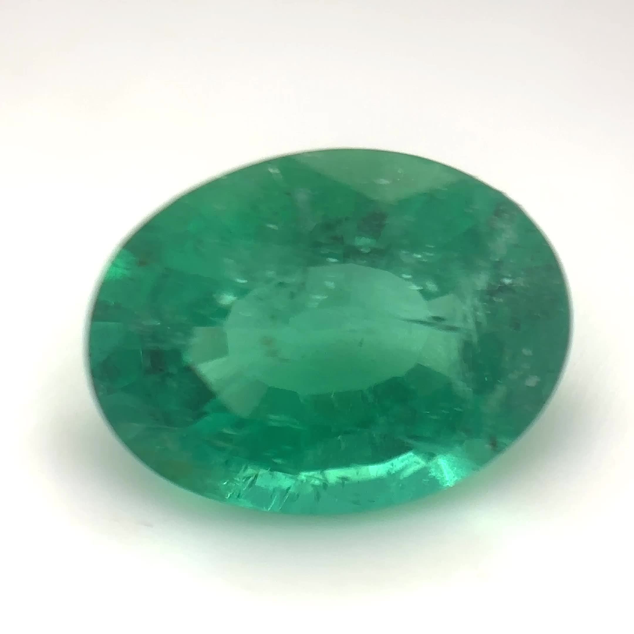 Szmaragd 1,04 ct, zielony, szlif owalny
