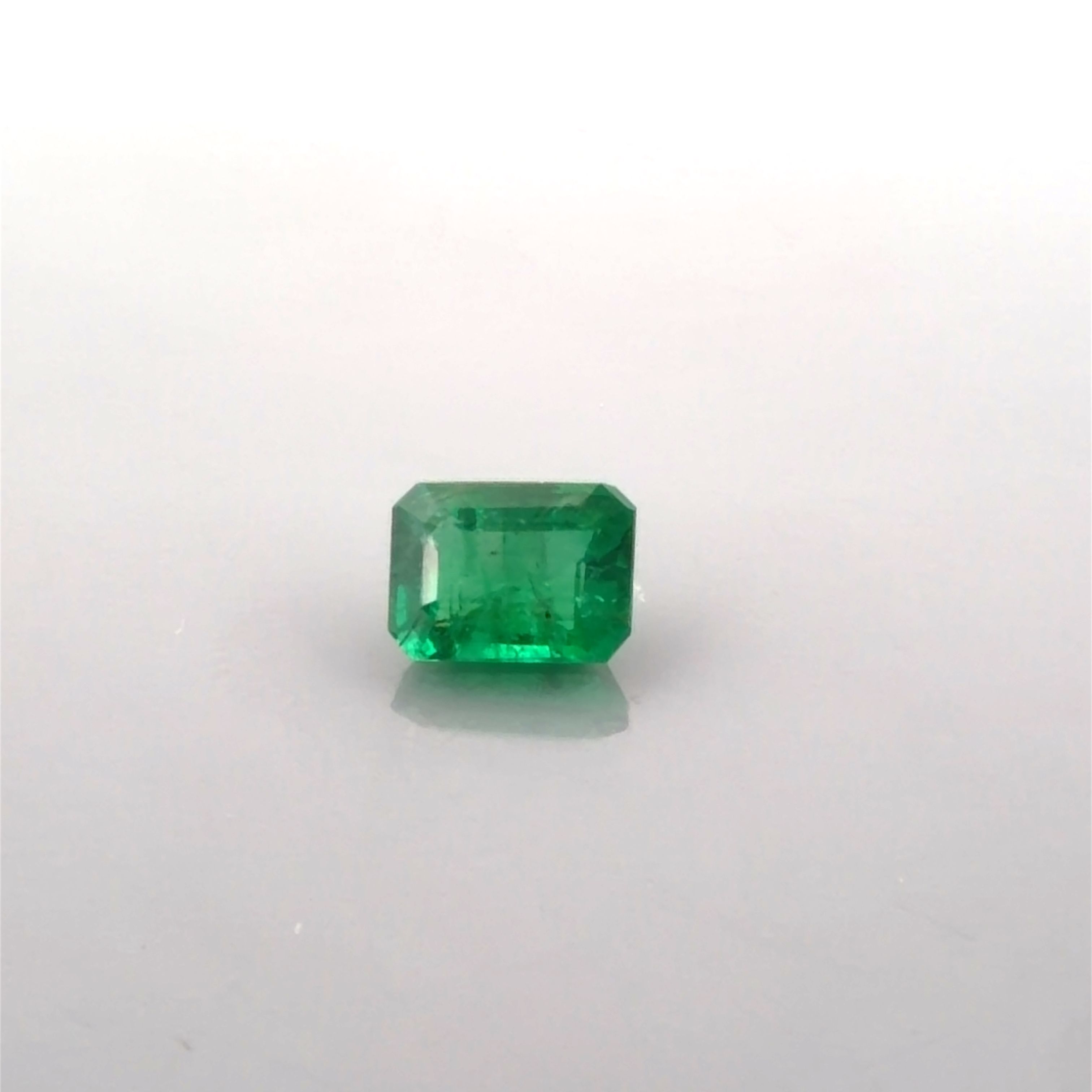 Szmaragd 1,07 ct, zielony, szlif ośmiokątny