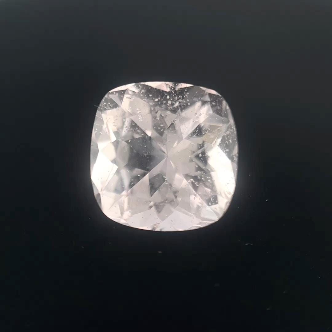Morganit 5,06 ct, różowy, szlif cushion