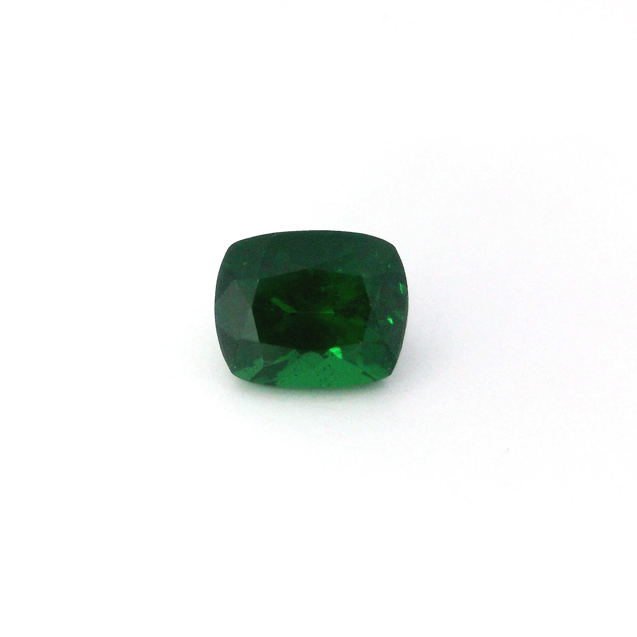 Granat 2,13 ct, zielony, szlif cushion