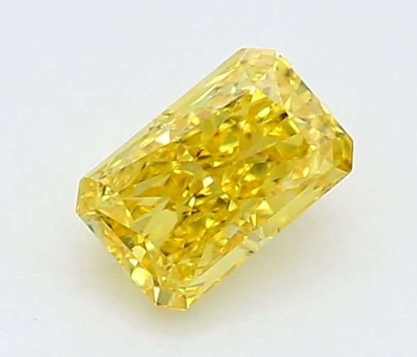 0.26 CT Fancy Vivid Pink RADIANT