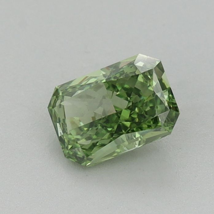 0.59 CT Fancy Vivid Green RADIANT