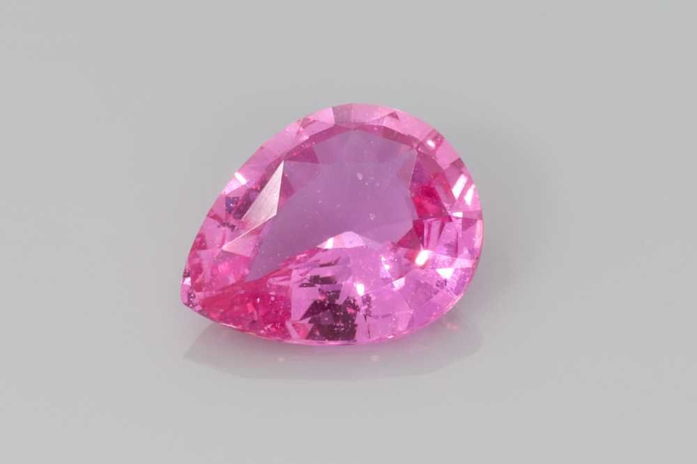 SAPPHIRE FACETED 2.29ct PINK Vivid PINK SI MADAGASCAR NONE