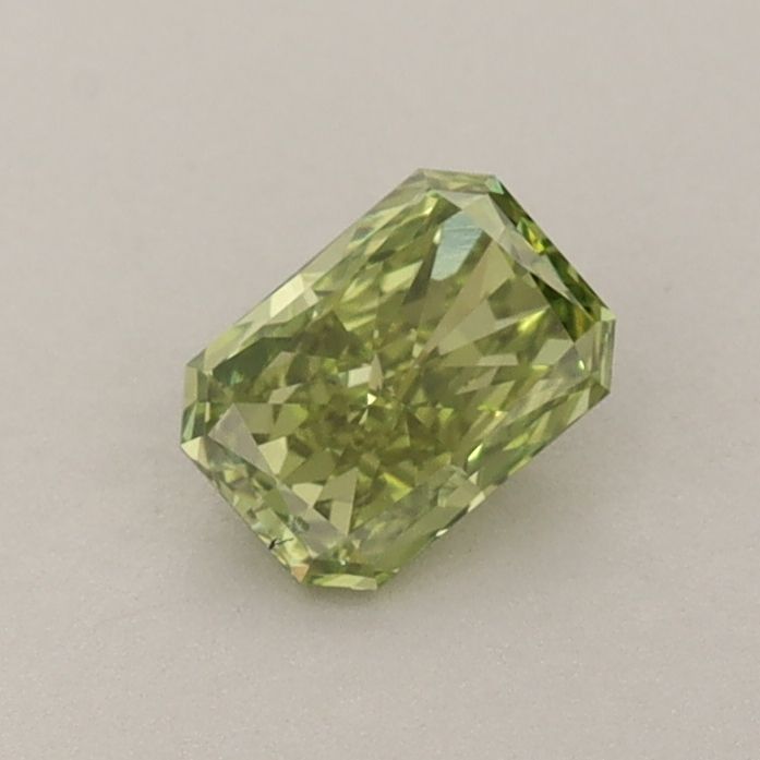 0.43 CT Fancy Vivid Green RADIANT