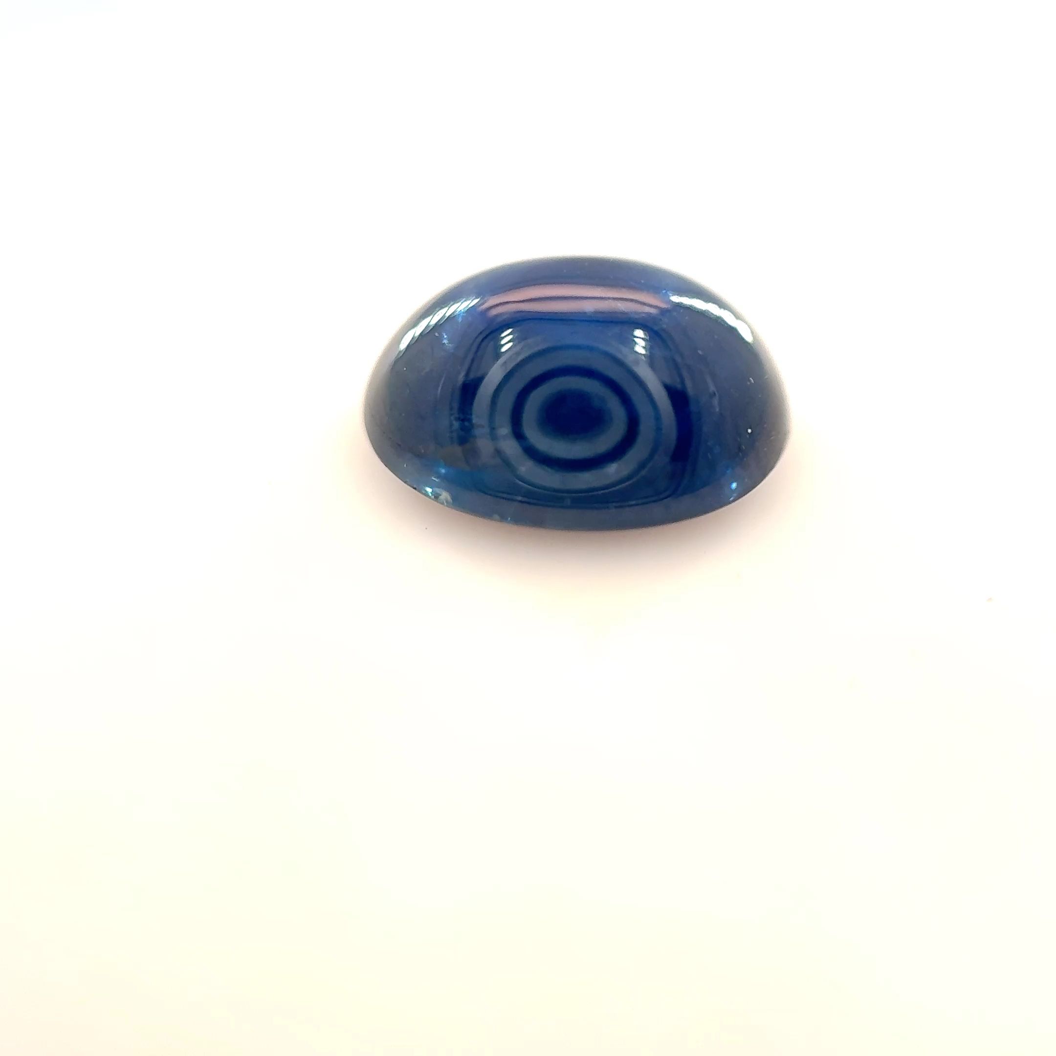 Szafir 2,93 ct, niebieski, kaboszon