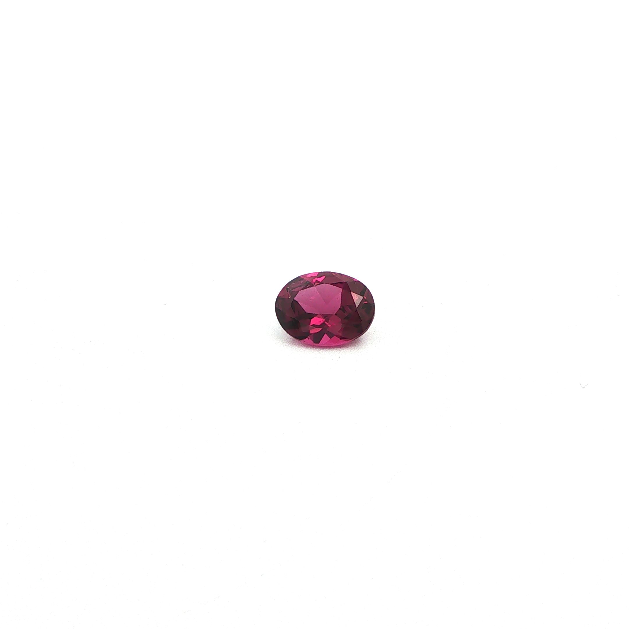 1.4 ct Oval garnet