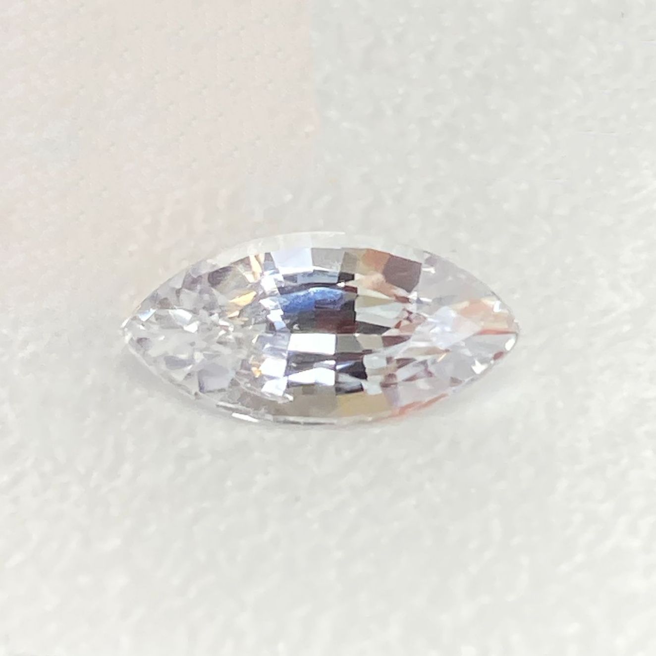 SAPPHIRE FACETED 2.42ct WHITE White EC SRILANKA HEATED