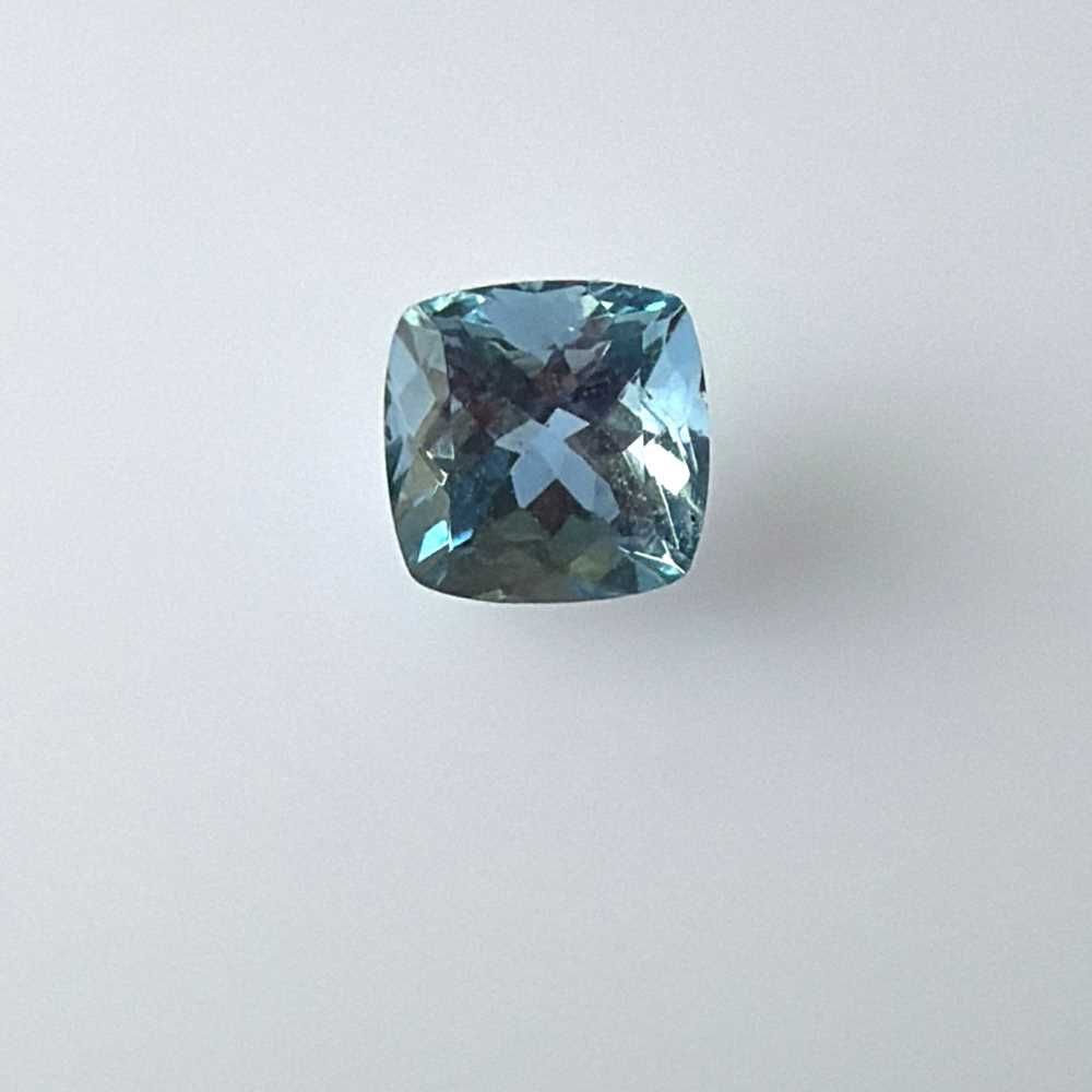 Akwamaryn 1,01 ct, niebieski, szlif cushion