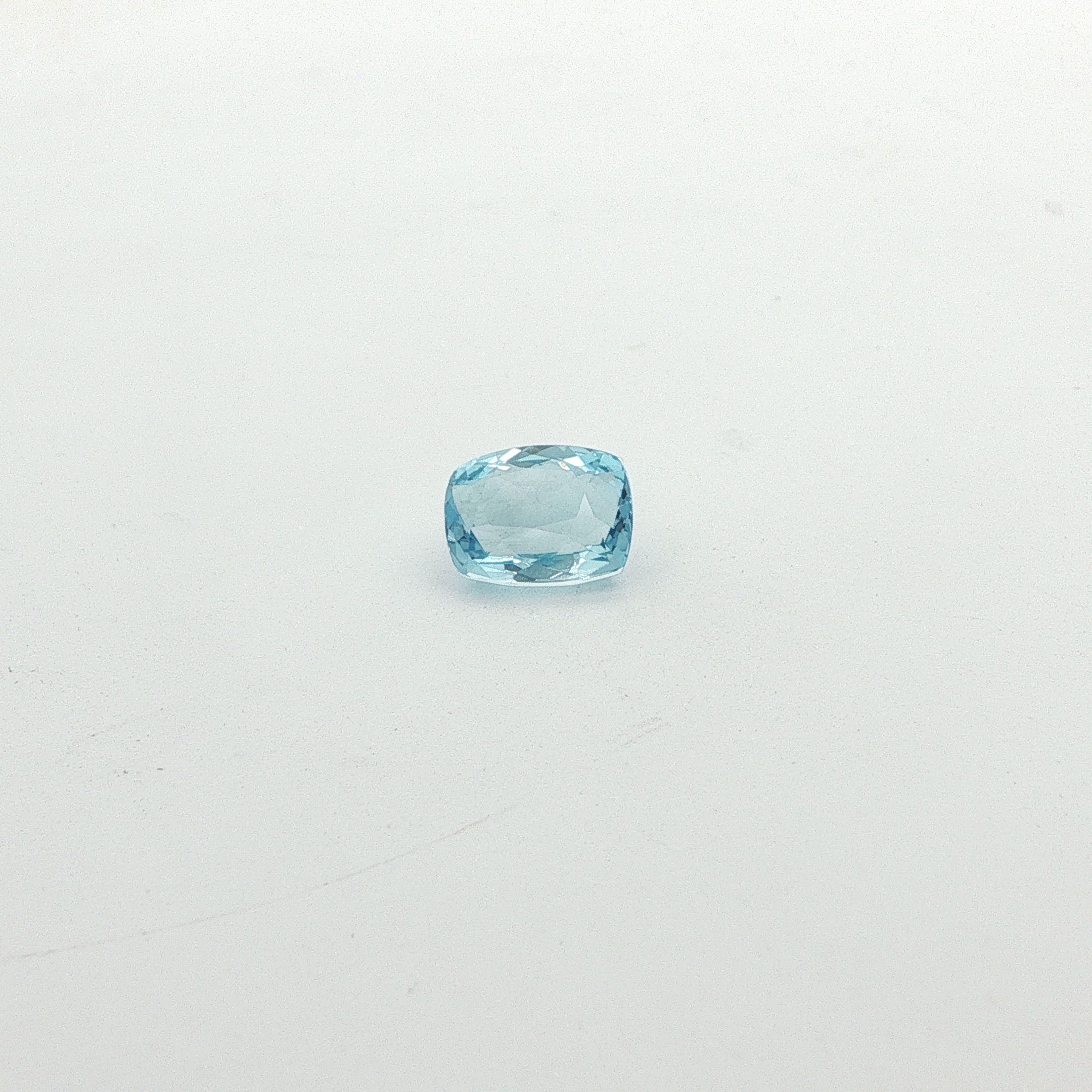 1.85 ct Cushion aquamarine