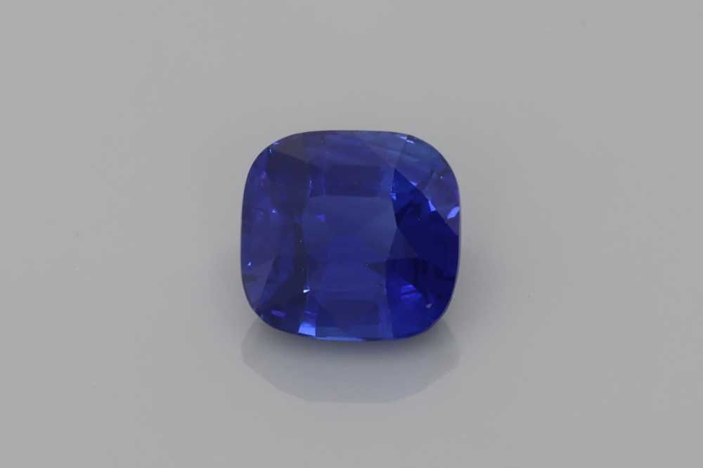 Szafir 2,07 ct, niebieski, szlif cushion