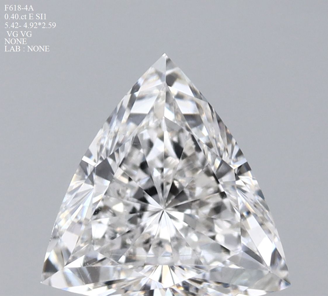 Prírodný diamant triangel,...