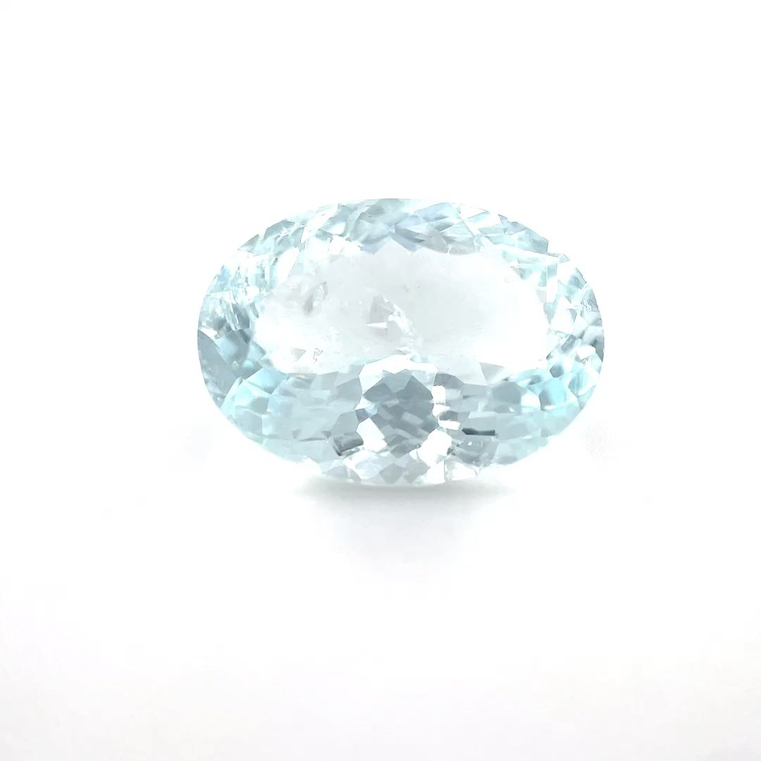 Akwamaryn 5,46 ct, niebieski, szlif owalny