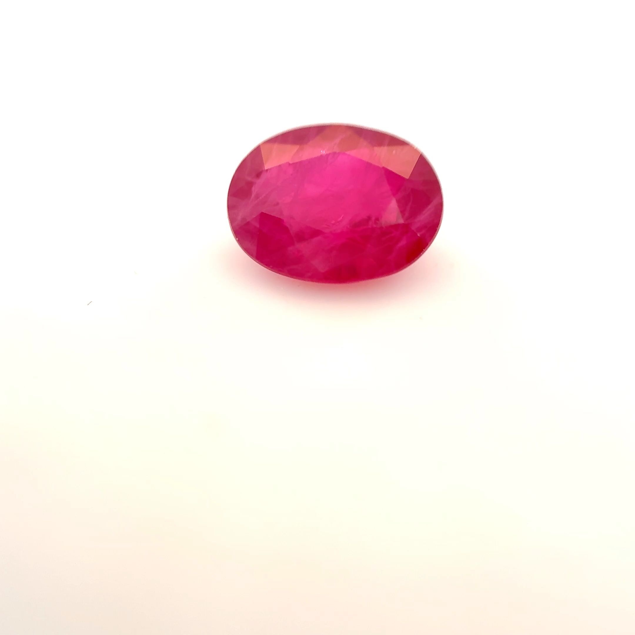 Rubin 1,35 ct, czerwony, szlif owalny