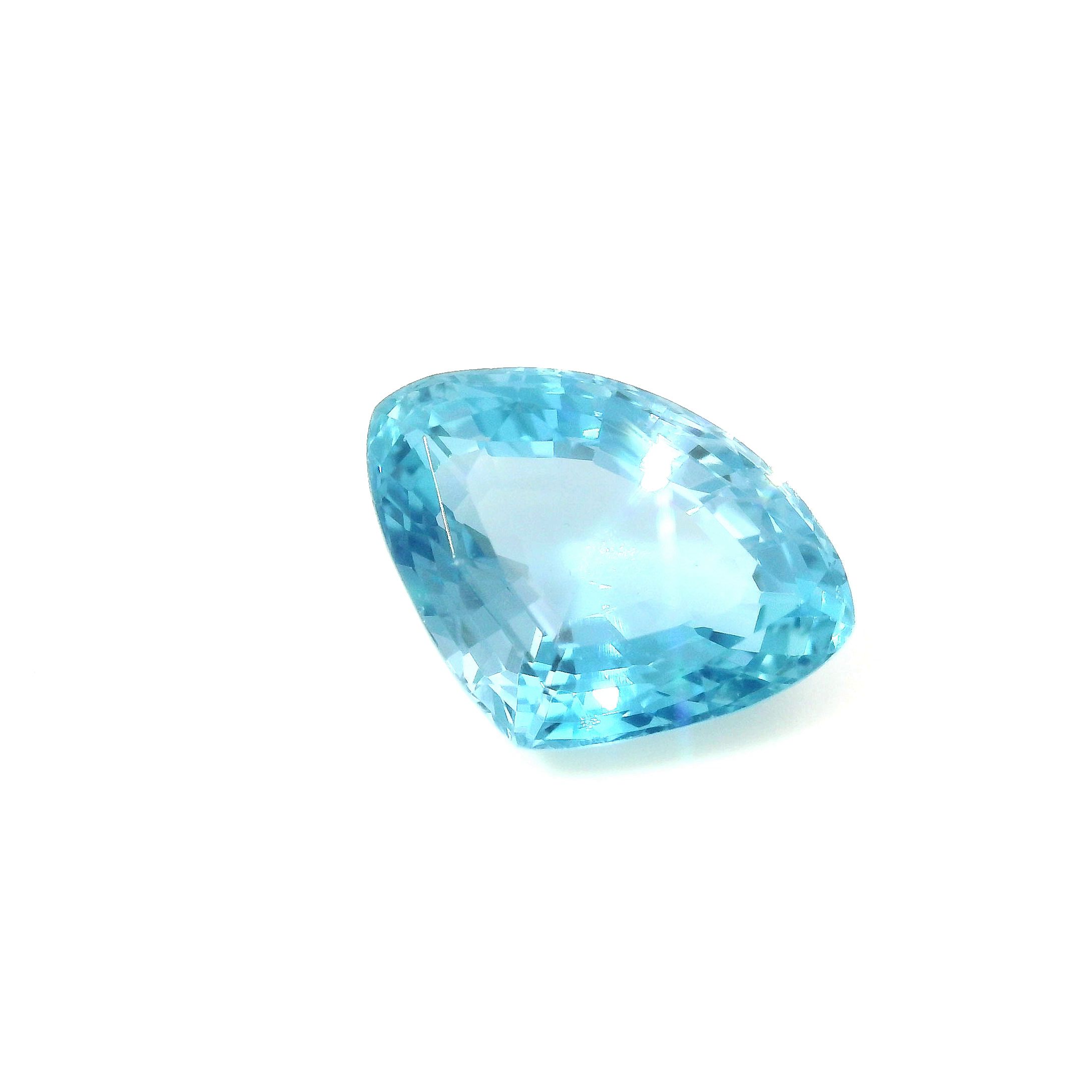 Akwamaryn 5,91 ct, niebieski, szlif serce
