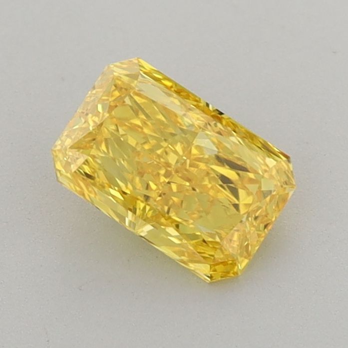 0.76 CT Fancy Vivid Yellow RADIANT