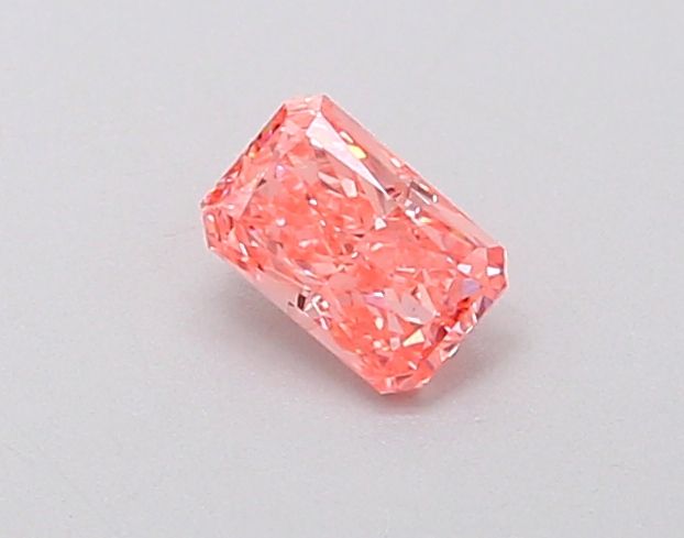 0.23 CT Fancy Vivid Pink RADIANT
