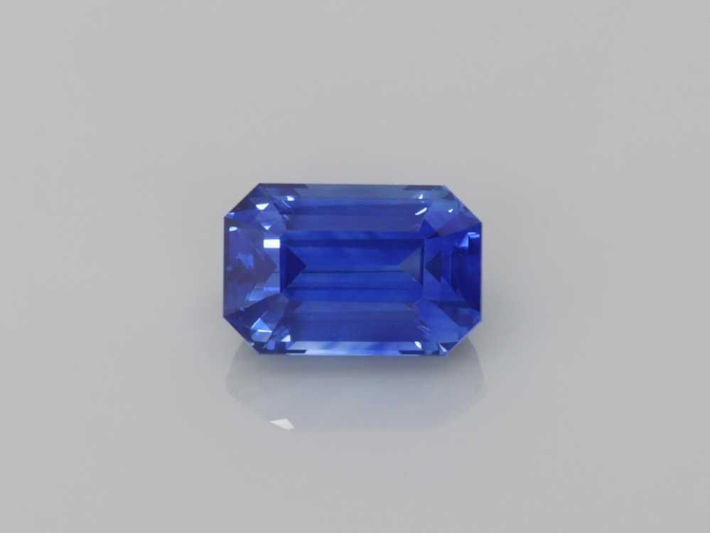 Szafir 2,01 ct, niebieski, szlif szmaragdowy