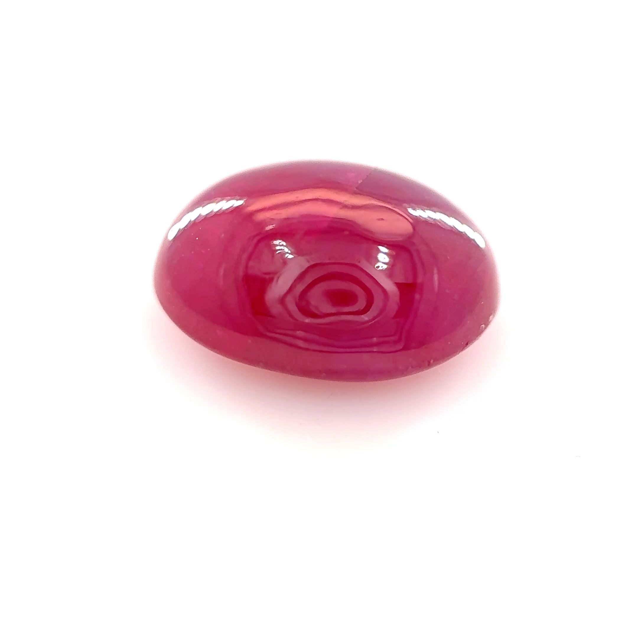 Rubin 4,44 ct, czerwony, kaboszon