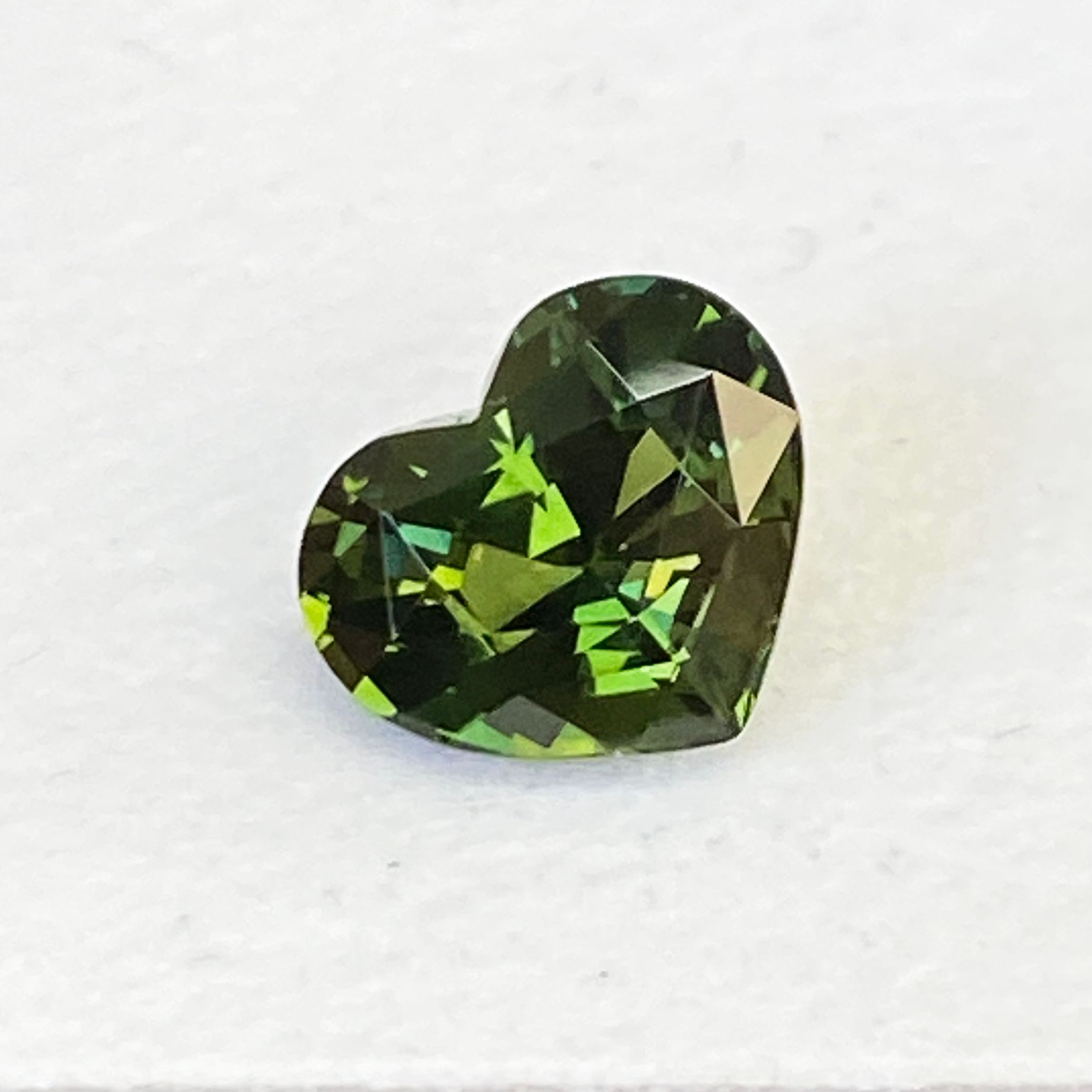 SAPPHIRE FACETED 3.54ct GREEN Green EC MADAGASCAR HEATED