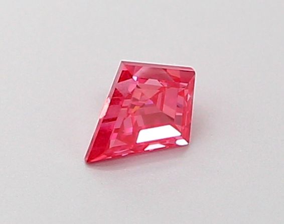 0.15 CT Fancy Vivid Pink KITE