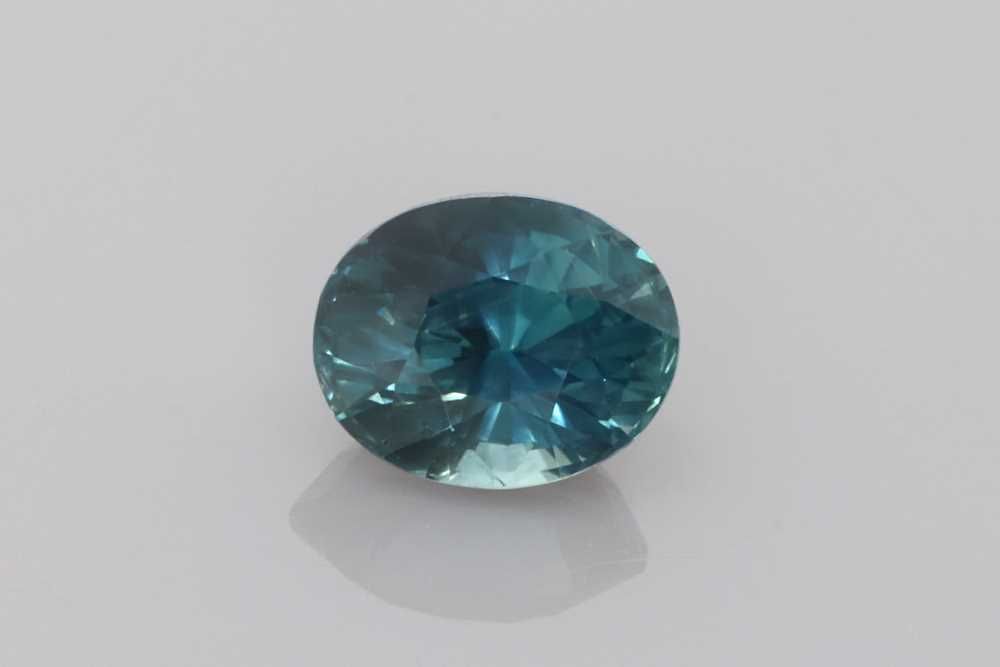 SAPPHIRE FACETED 2.03ct MULTI_COLOR Vivid MULTI_COLOR SI MADAGASCAR HEATED