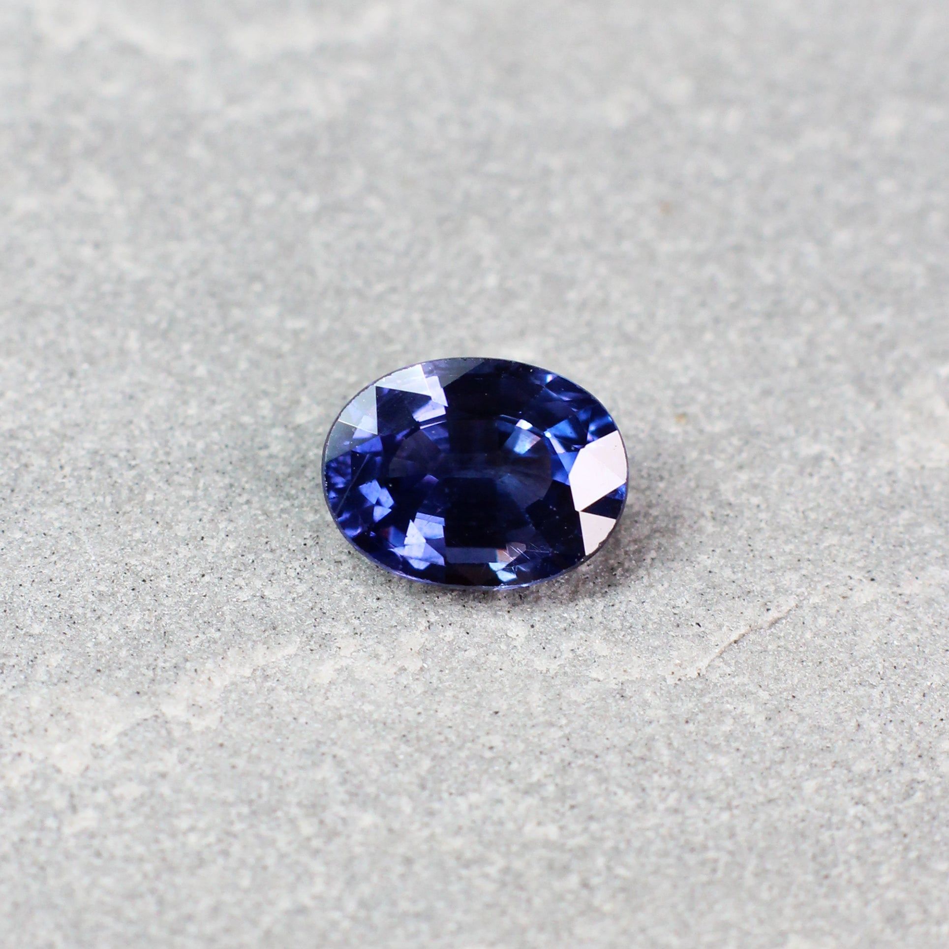 SAPPHIRE FACETED 2.0ct BI_COLOR Intense EC SRILANKA HEATED