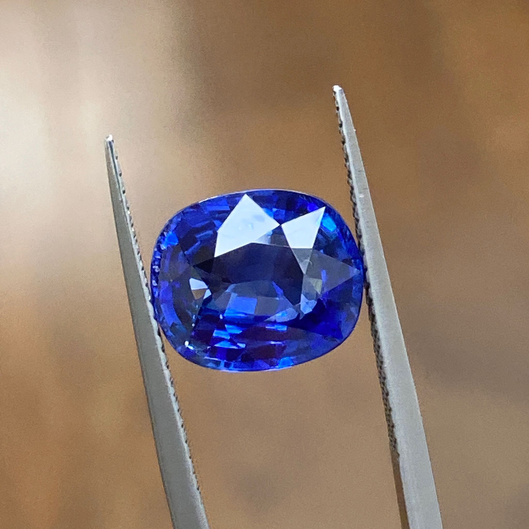SAPPHIRE FACETED 4.13ct BLUE BLUE EC SRILANKA HEATED