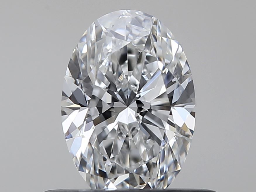 Prírodný diamant oval, VVS1, E,... Prírodný diamant oval, VVS1, E,...