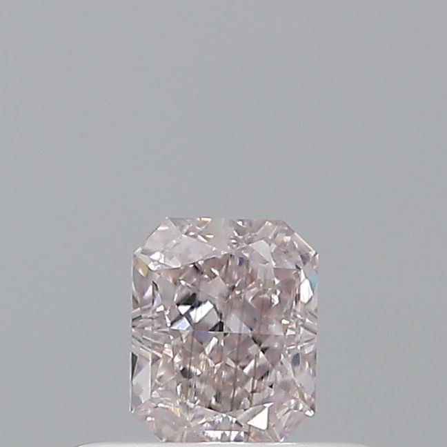 0.31-carat radiant diamond with null color, null cut, and SI2 clarity.